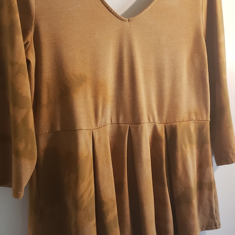 Tie Dye Tunic V.S. Shades of Browns